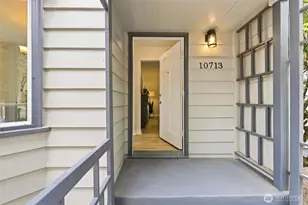 10713 15th Ave NE, Seattle, WA 98125 - Photo 5