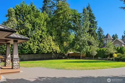 13330 NE 80th Street, Redmond, WA 98052 - Photo 3