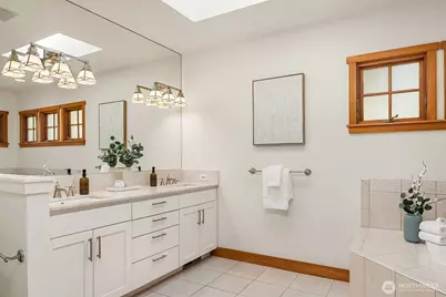 13330 NE 80th Street, Redmond, WA 98052 - Photo 15