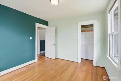308 NE 50th Street, Seattle, WA 98105 - Photo 11