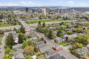 308 NE 50th St, Seattle, WA 98105 - Photo 33