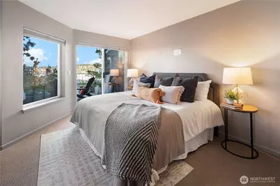 2419 8th Avenue N #403, Seattle, WA 98109 - Photo 13