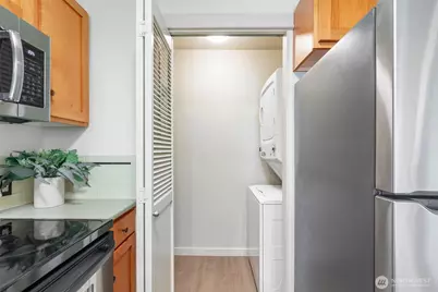 1909 10th Avenue W #206, Seattle, WA 98119 - Photo 9