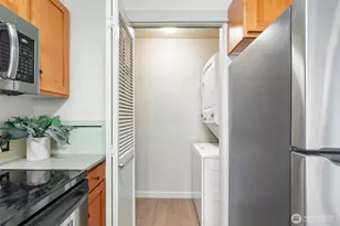 1909 10th Ave W, Seattle, WA 98119 - Photo 9