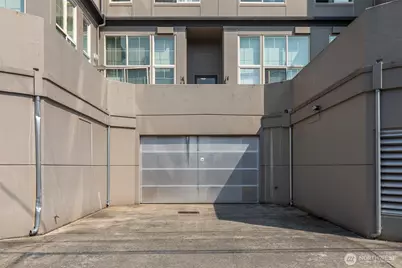 1909 10th Avenue W #206, Seattle, WA 98119 - Photo 27