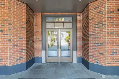 1909 10th Avenue W #206, Seattle, WA 98119 - Photo 3
