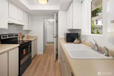8012 NE 128th Street, Kirkland, WA 98034 - Photo 15