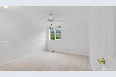 23900 SE 42nd Place, Sammamish, WA 98029 - Photo 19
