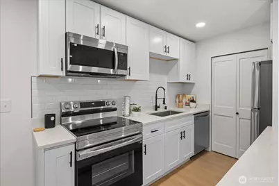 11637 100th Avenue NE #2C, Kirkland, WA 98034 - Photo 9