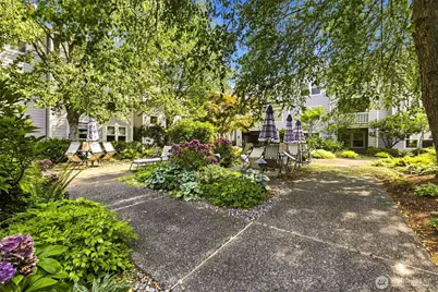 3941 226th Place SE #310, Issaquah, WA 98029 - Photo 31