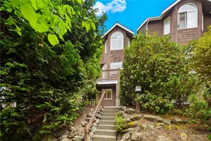 2038 Franklin Ave E, Seattle, WA 98102 - Photo 29