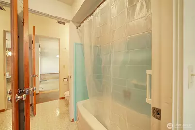 8626 21st Avenue NW, Seattle, WA 98117 - Photo 11
