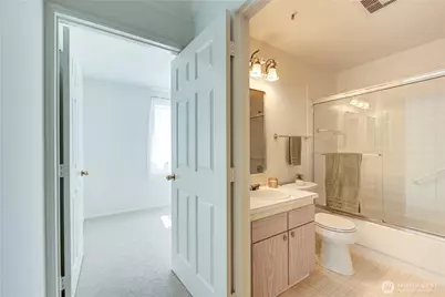 18210 73rd Avenue NE #304, Kenmore, WA 98028 - Photo 19