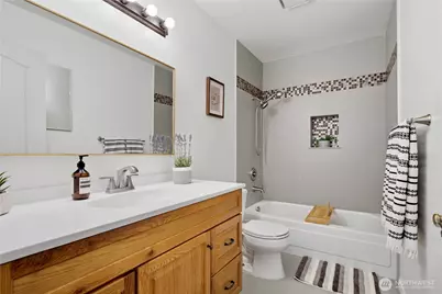 2000 Village Green Drive #26, Mill Creek, WA 98012 - Photo 19