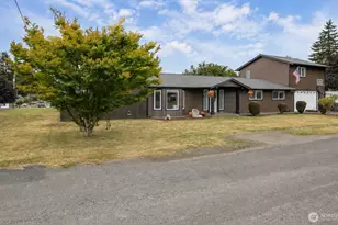 815 E Simpson Ave, Montesano, WA 98563 - Photo 3