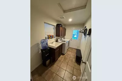 8921 Commercial Street SW, Lakewood, WA 98498 - Photo 17