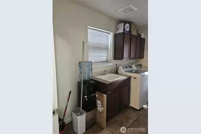8921 Commercial Street SW, Lakewood, WA 98498 - Photo 15