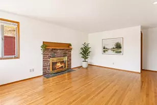 11549 N Park Ave N, Seattle, WA 98133 - Photo 3