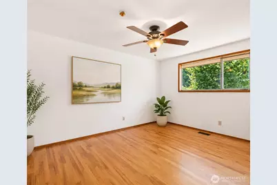 11549 N Park Avenue N, Seattle, WA 98133 - Photo 15