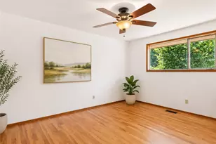 11549 N Park Ave N, Seattle, WA 98133 - Photo 15