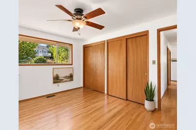 11549 N Park Avenue N, Seattle, WA 98133 - Photo 13