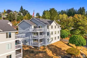 2251 Highview Ln W, Bremerton, WA 98312 - Photo 3