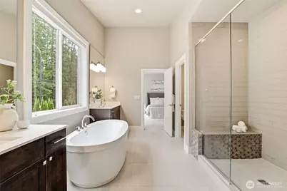 24387 NE 24th Street, Sammamish, WA 98074 - Photo 25