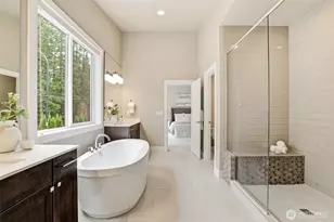 24387 NE 24th St, Sammamish, WA 98074 - Photo 25
