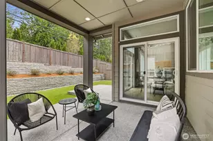 24387 NE 24th St, Sammamish, WA 98074 - Photo 35
