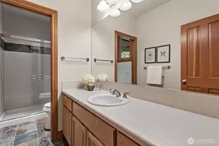 818 Windsor Dr SE, Sammamish, WA 98074 - Photo 33