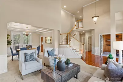 818 Windsor Drive SE, Sammamish, WA 98074 - Photo 9