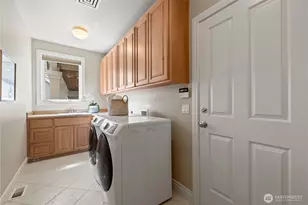 818 Windsor Dr SE, Sammamish, WA 98074 - Photo 19