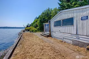 1239 Colchester Dr E, Port Orchard, WA 98366 - Photo 9