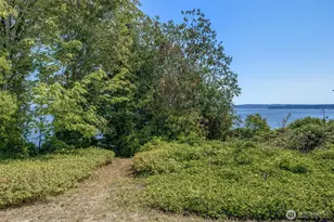 1239 Colchester Dr E, Port Orchard, WA 98366 - Photo 19