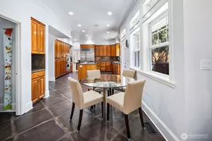 6030 Ann Arbor Ave NE, Seattle, WA 98115 - Photo 9