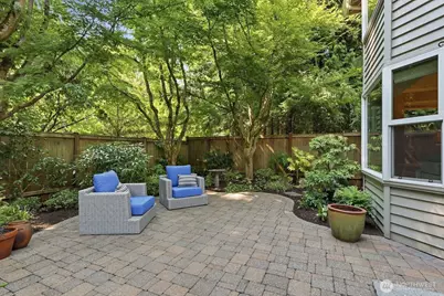1824 Mill Pointe Drive SE, Mill Creek, WA 98012 - Photo 3