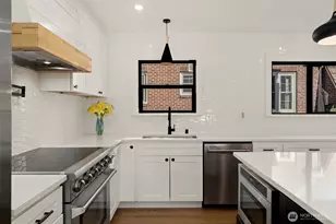3302 E Pine St, Seattle, WA 98122 - Photo 7