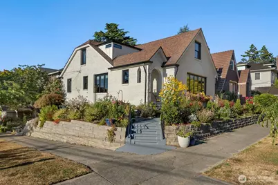 3302 E Pine Street, Seattle, WA 98122 - Photo 1