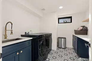3302 E Pine St, Seattle, WA 98122 - Photo 21