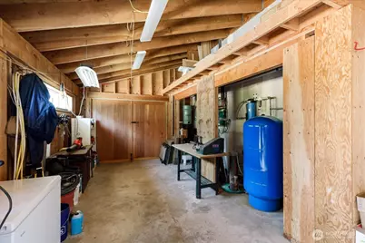 8015 Cultus Bay Road, Clinton, WA 98236 - Photo 27