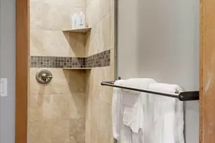 8015 Cultus Bay Rd, Clinton, WA 98236 - Photo 23