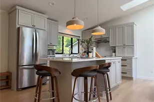 9323 NE 124th St, Kirkland, WA 98034 - Photo 9
