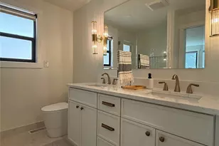 9323 NE 124th St, Kirkland, WA 98034 - Photo 15