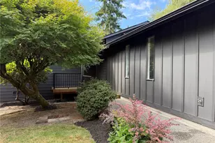 9323 NE 124th St, Kirkland, WA 98034 - Photo 3