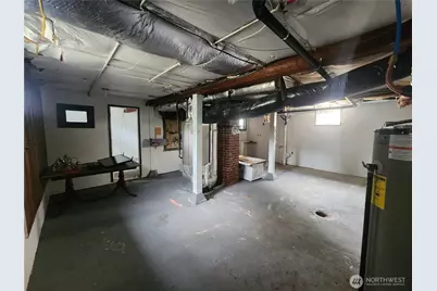 215 W Motor Avenue, Port Angeles, WA 98362 - Photo 33
