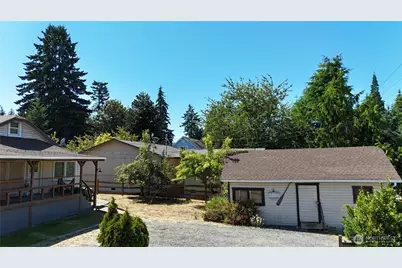 215 W Motor Avenue, Port Angeles, WA 98362 - Photo 35