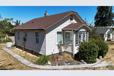 215 W Motor Avenue, Port Angeles, WA 98362 - Photo 1