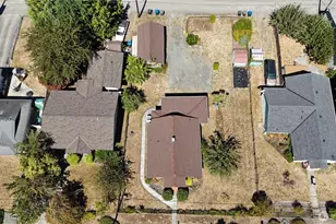 215 W Motor Ave, Port Angeles, WA 98362 - Photo 37