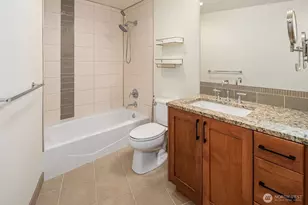 10610 NE 9th Pl, Bellevue, WA 98004 - Photo 13
