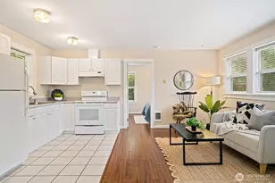 7879 Fletcher Bay Rd NE, Bainbridge Island, WA 98110 - Photo 9